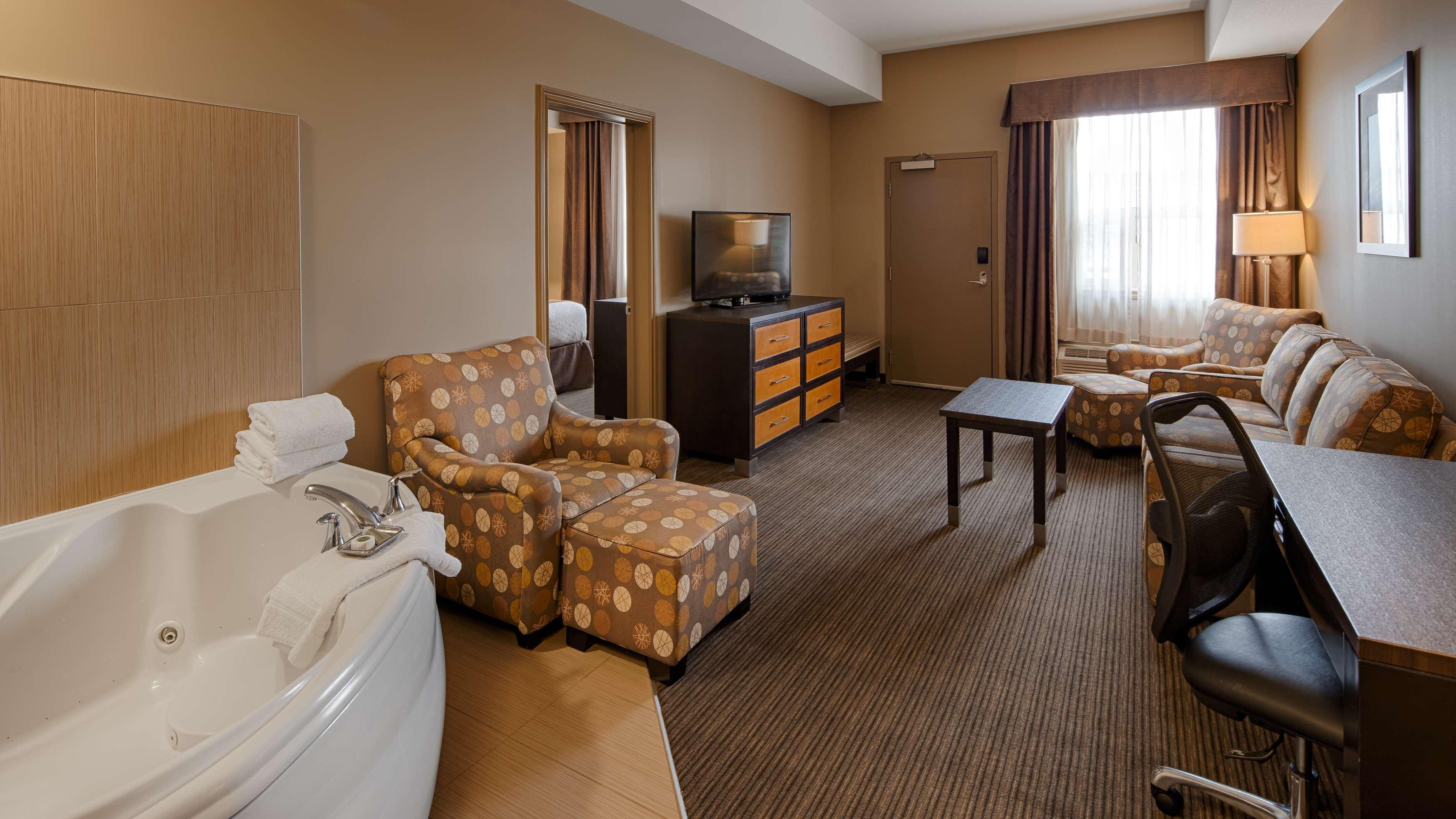 Best Western Plus Moose Jaw Exterior foto