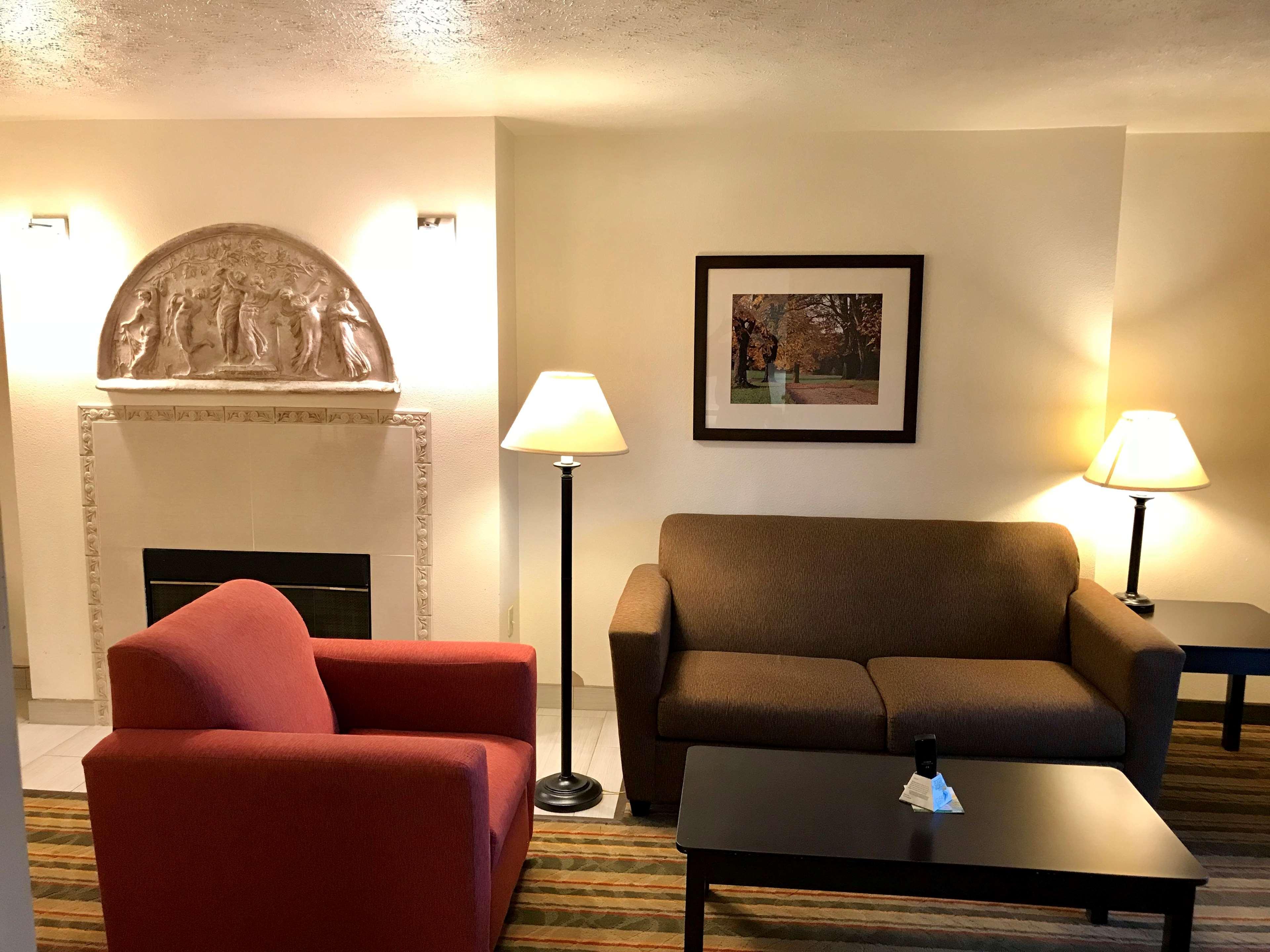 Best Western Plus Moose Jaw Exterior foto