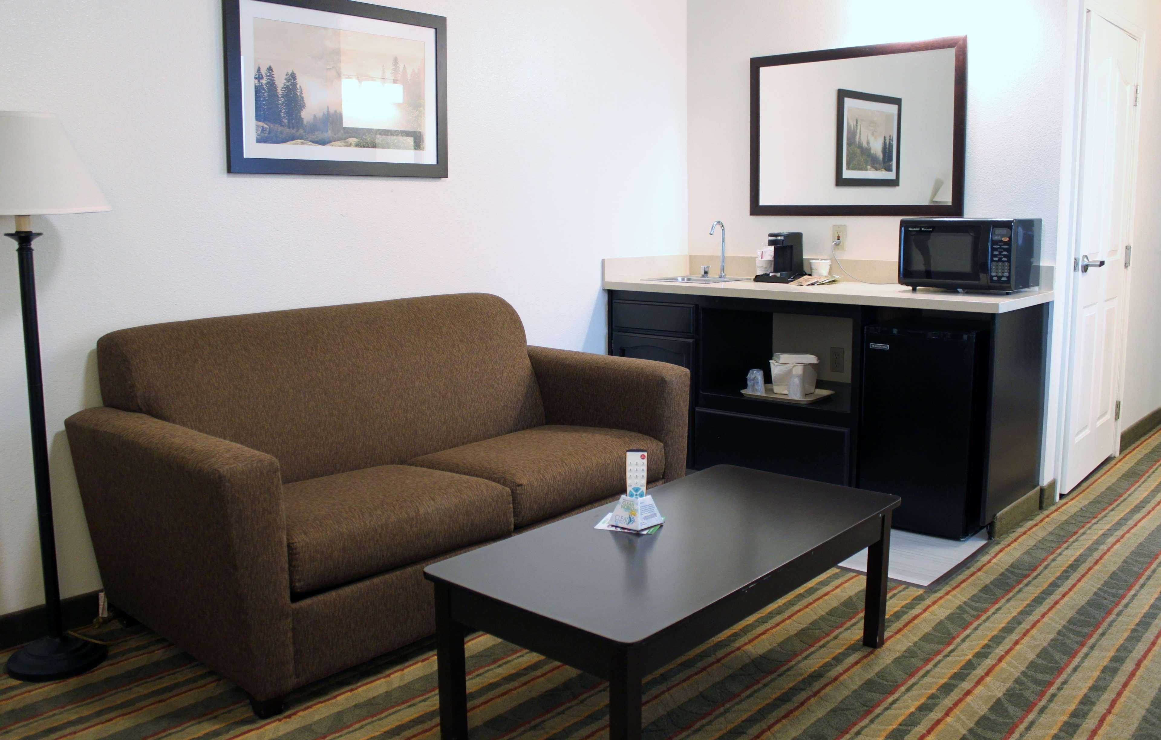 Best Western Plus Moose Jaw Exterior foto