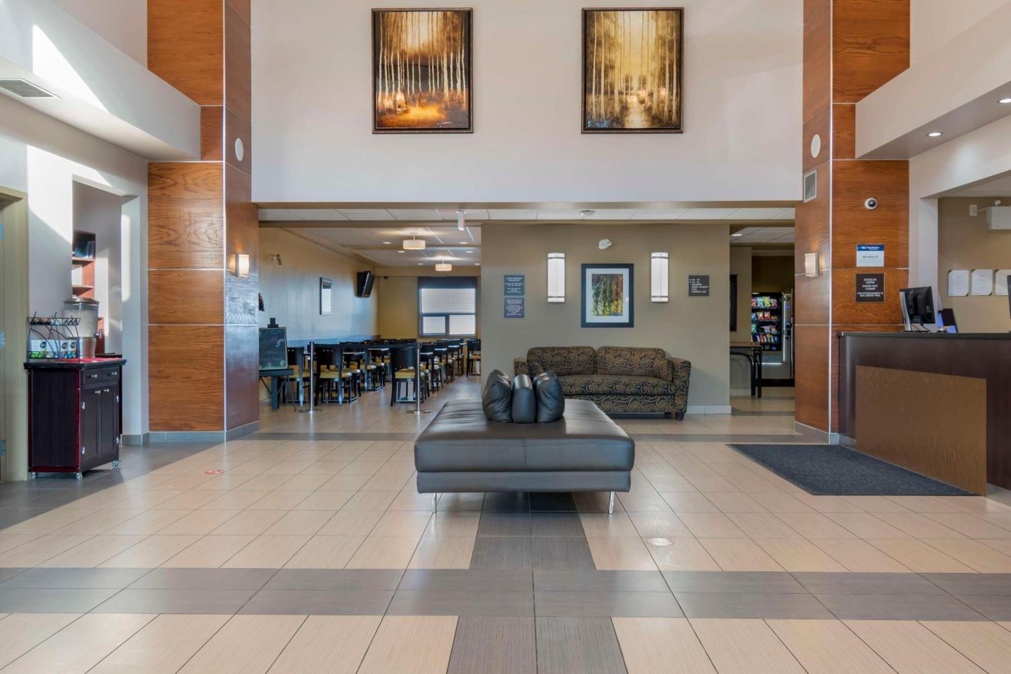 Best Western Plus Moose Jaw Exterior foto