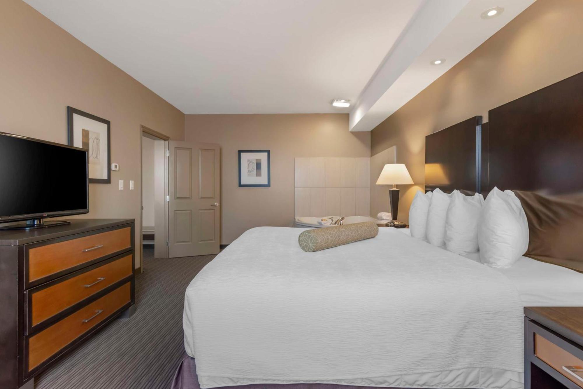 Best Western Plus Moose Jaw Exterior foto